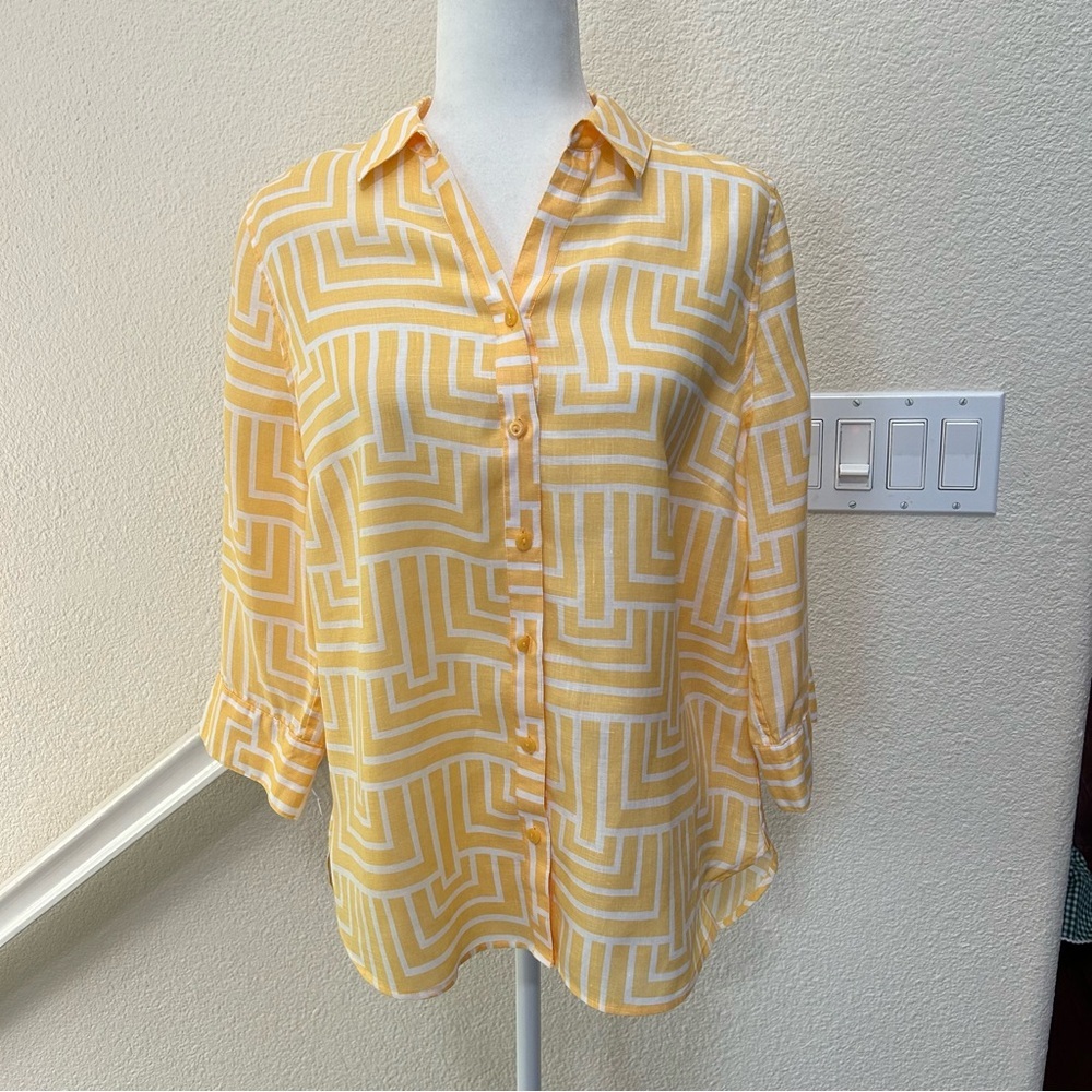Chico's No-Iron button-down shirt 100% linen size 1 yellow 3/4 sleeve - Picture 2 of 10